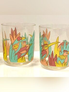 Vintage Cameleon P. Tardif Tropical Bird Plastic Tumblers - Set of 4
